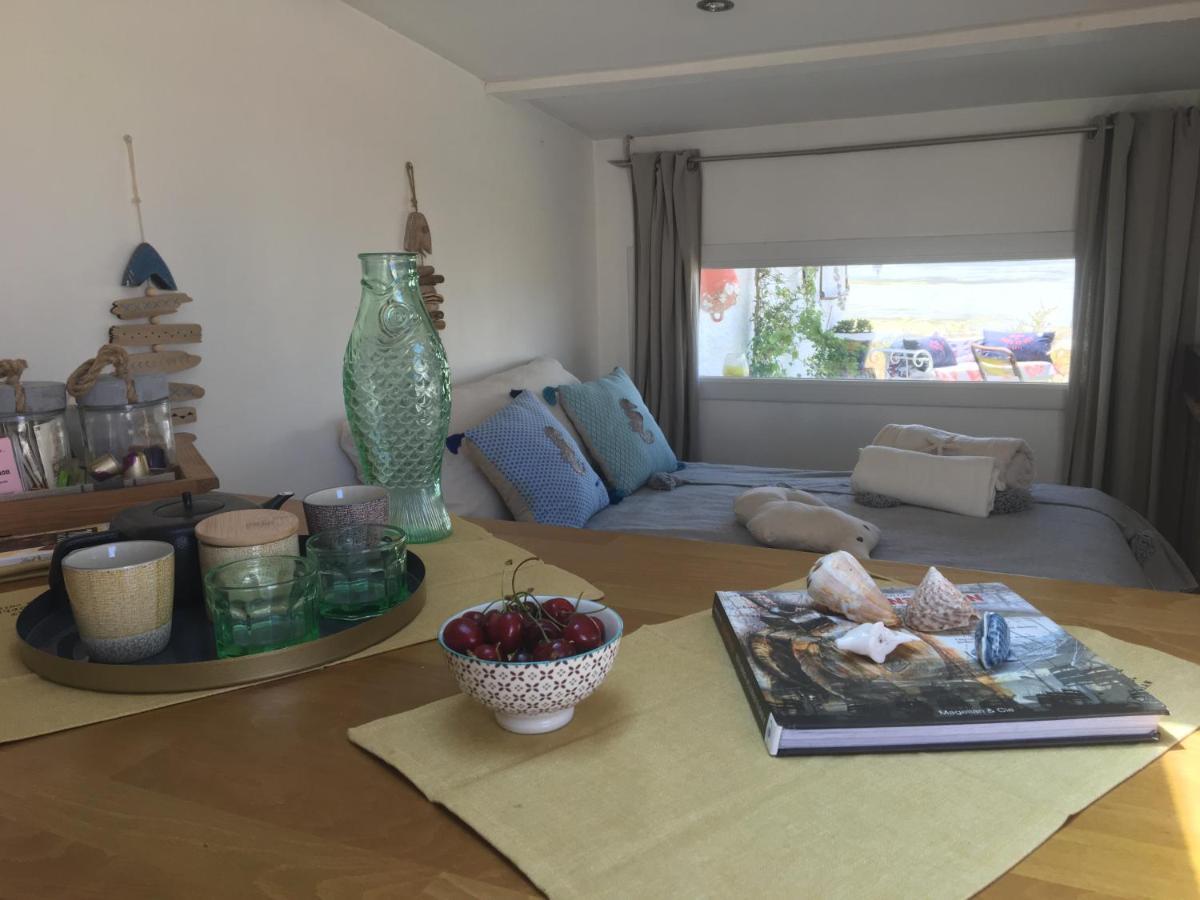 Sète Cabanon De Pecheur En Bord De Lagune מראה חיצוני תמונה